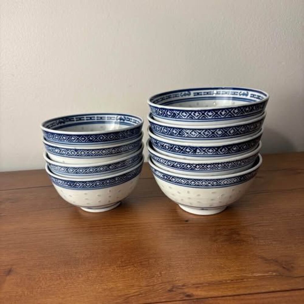Vintage Chinese Rice Grain Porcelain Bowls Blue White Dragon Jingdezhen Set of 9